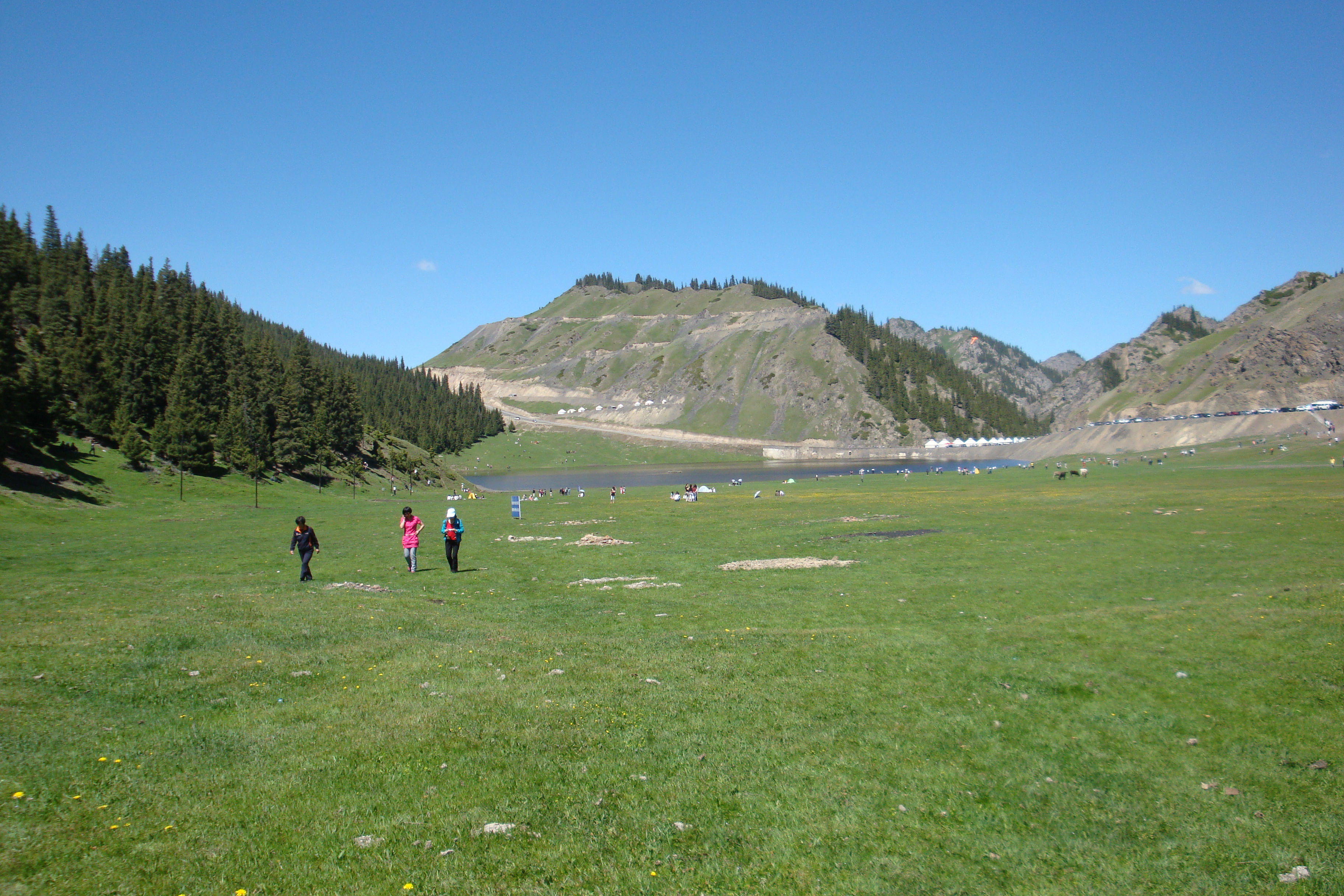 天山大峡谷.jpg